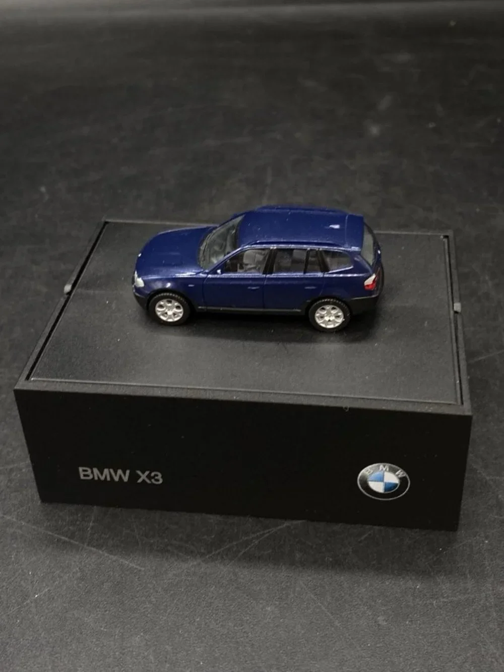BMW X3 Blue Mini Car 1:87 Scale Miniature Black Box Folding Hidden READ